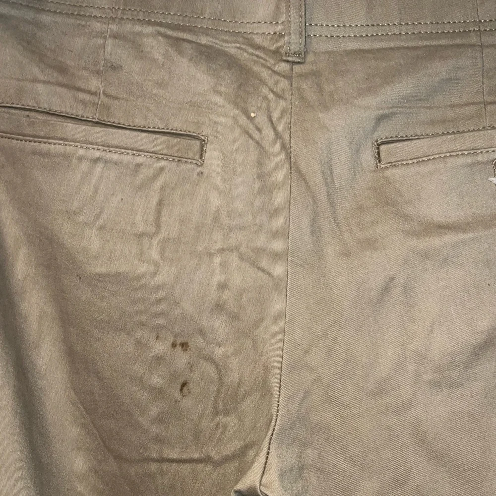 Lee Men's 33x29 Extreme Comfort MVP Straight Fit Khaki Pants